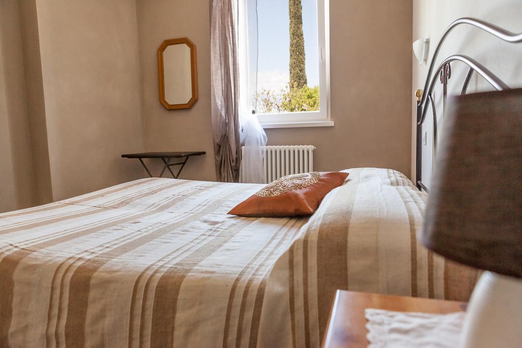 Le Bianchette Agriturismo E Fattoria Didattica 索马坎帕尼亚 外观 照片